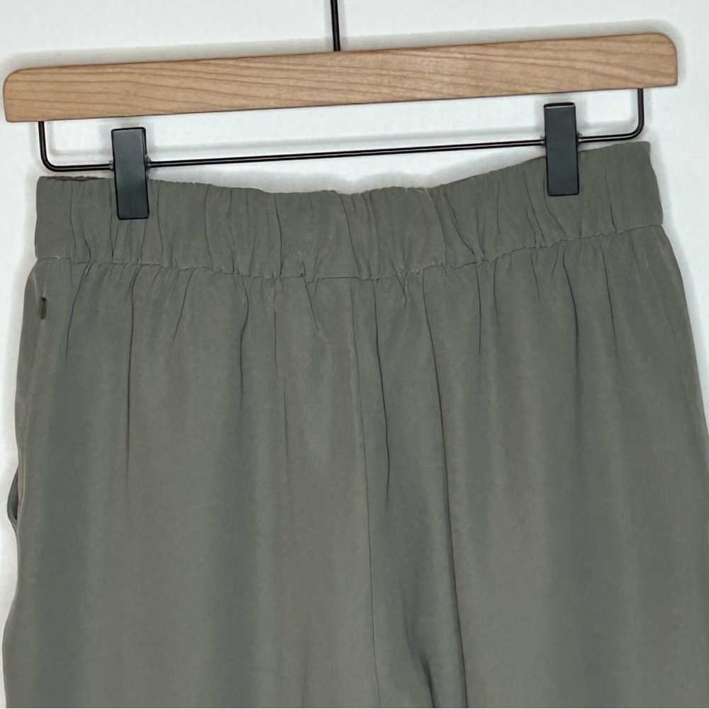 Lululemon Noir Crop Pants Grey Sage Size 6 - Picture 10 of 12